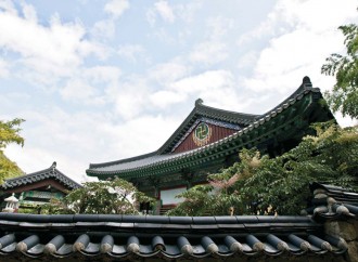 어떤 그리움이 물밀 듯 솟구치면 나는 범어사로 달린다