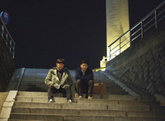 [보도자료] 현장 톡·톡 – 영화 [헤이는] 촬영장   부산항·산복도로·조선소 배경 이방인의 삶 녹여내